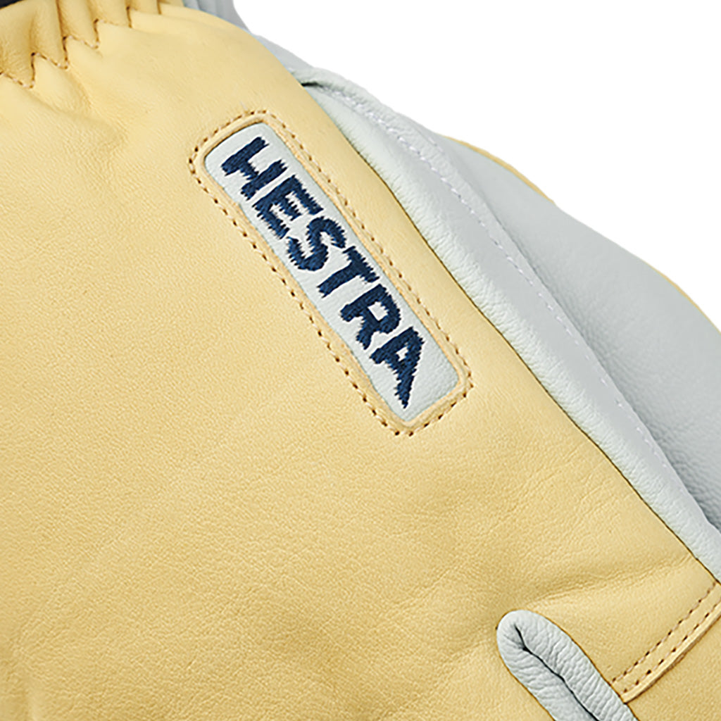 Army Leather Wool Terry Luffer i farven Natural gul detalje