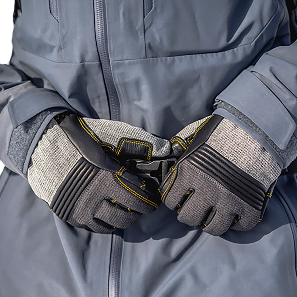 Couloir 5 Finger Handsker i farven Light grå / sort nærbillede