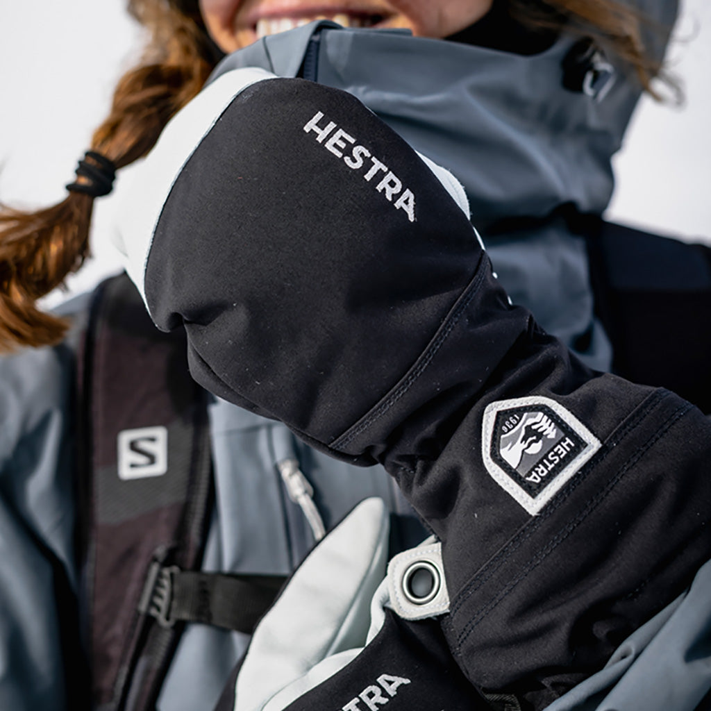 Army Leather Heli Ski Luffer i farven sort nærbillede
