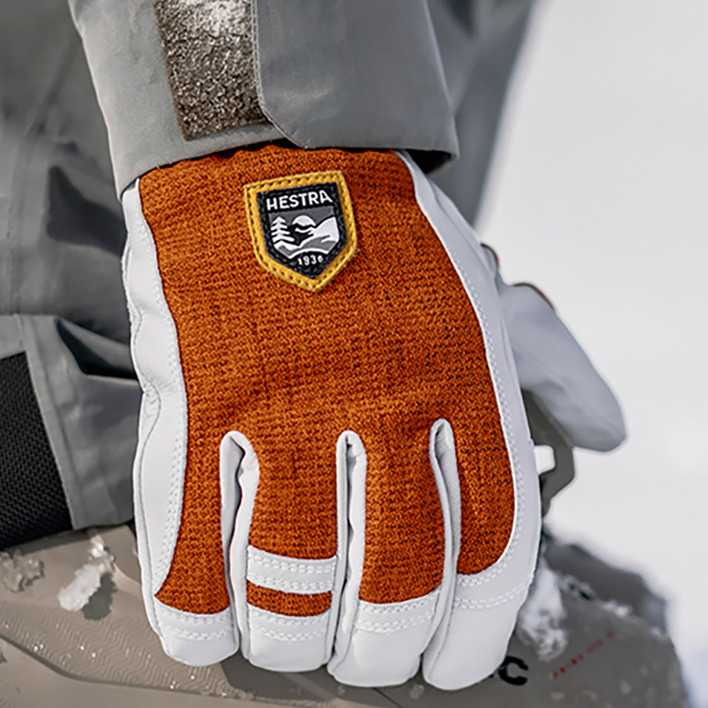 Army Leather Patrol 5 finger Handsker i farven Brick rød nærbillede