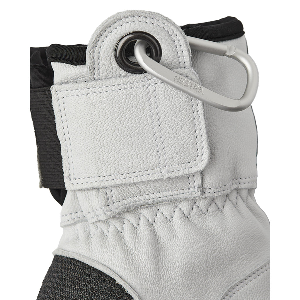 Army Leather Patrol 3 finger Handsker i farven Koks nærbillede