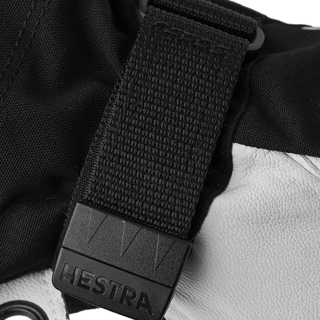 Heli Ski 5 Finger Handsker i farven sort nærbillede