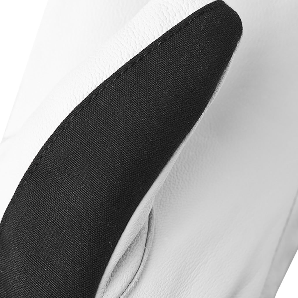 Heli Ski Luffer i farven sort/Offhvid nærbillede