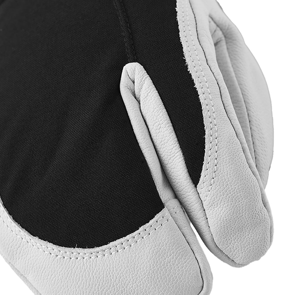 Heli Ski 3 Finger Handsker i farven sort/Offhvid nærbillede