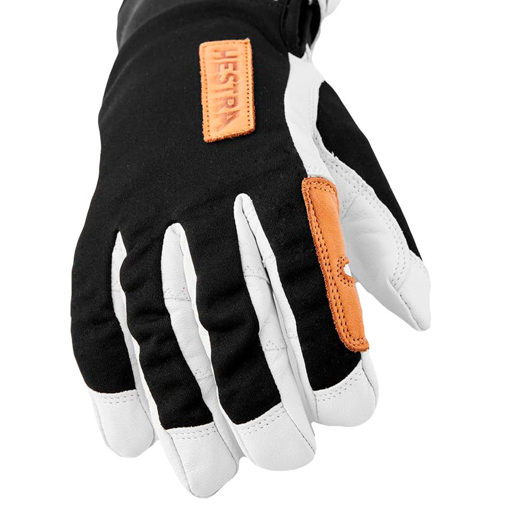 Ergo Grip Active Wool Terry 5 finger Handsker i farven Svart/Offhvid set fra en skrå vinkel
