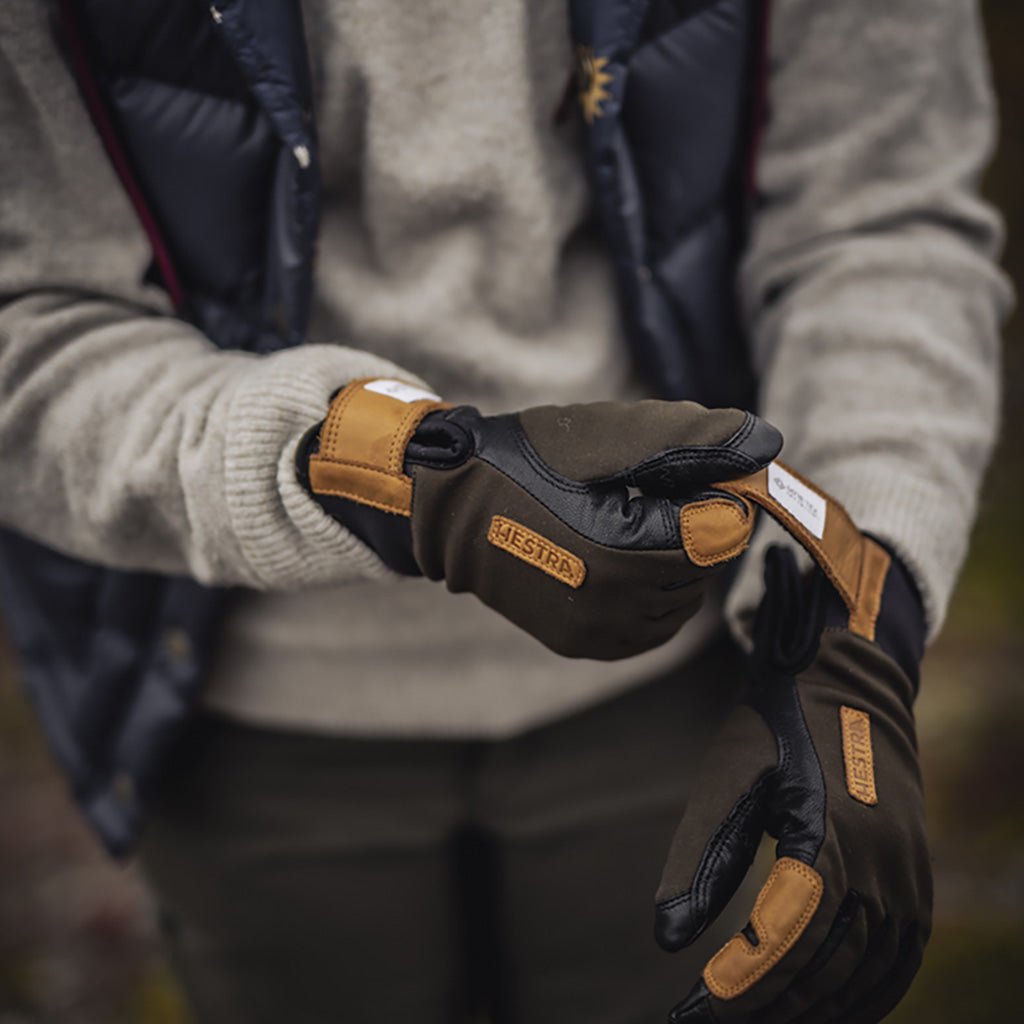 Ergo Grip Active Wool Terry Handsker i farven Dark Forest / sort nærbillede