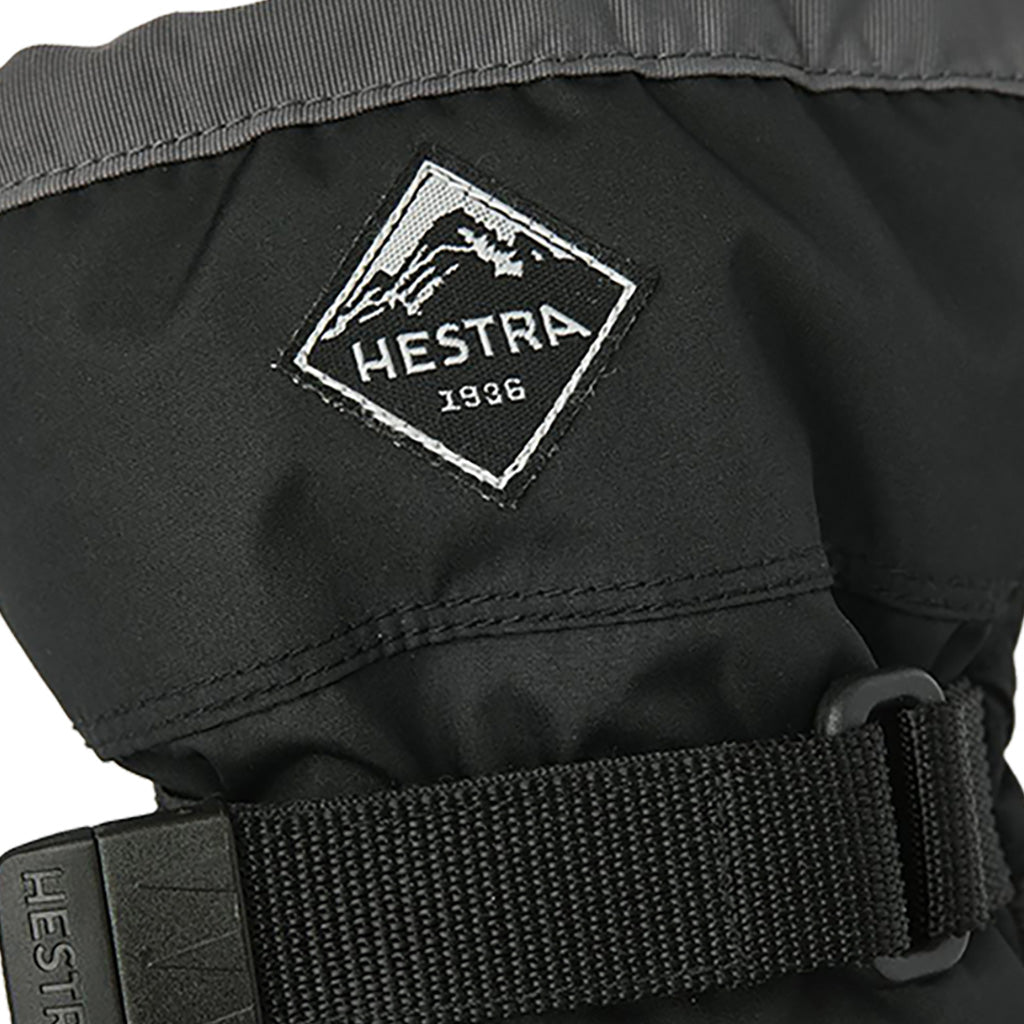 Gauntlet Czone jr. Luffer i farven Mitt sort/Graphite nærbillede af logo