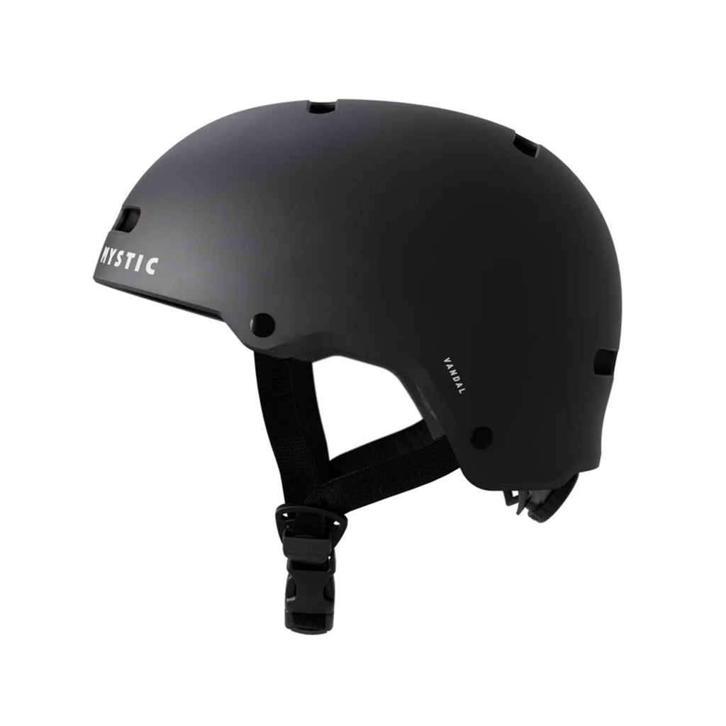 En Hjelm, Vandal i farven sort set fra venstre side