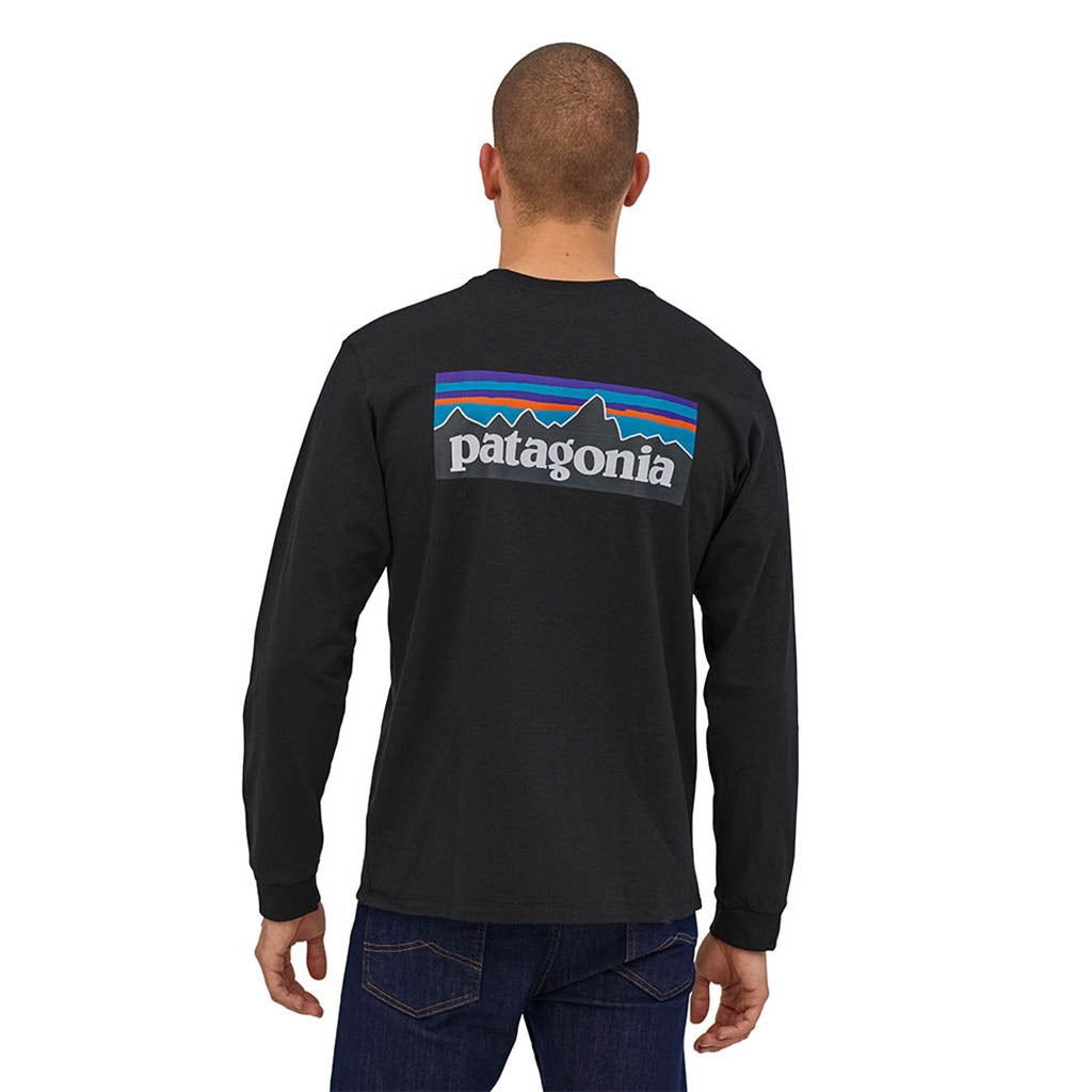 En Langærmet T-shirt, L/S P-6 Logo Responsibili-Tee i farven sort set bagfra
