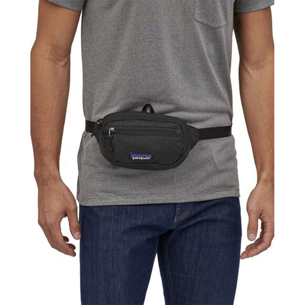 Ultralight sort Hole Mini Hip Pack - i farven sort set forfra