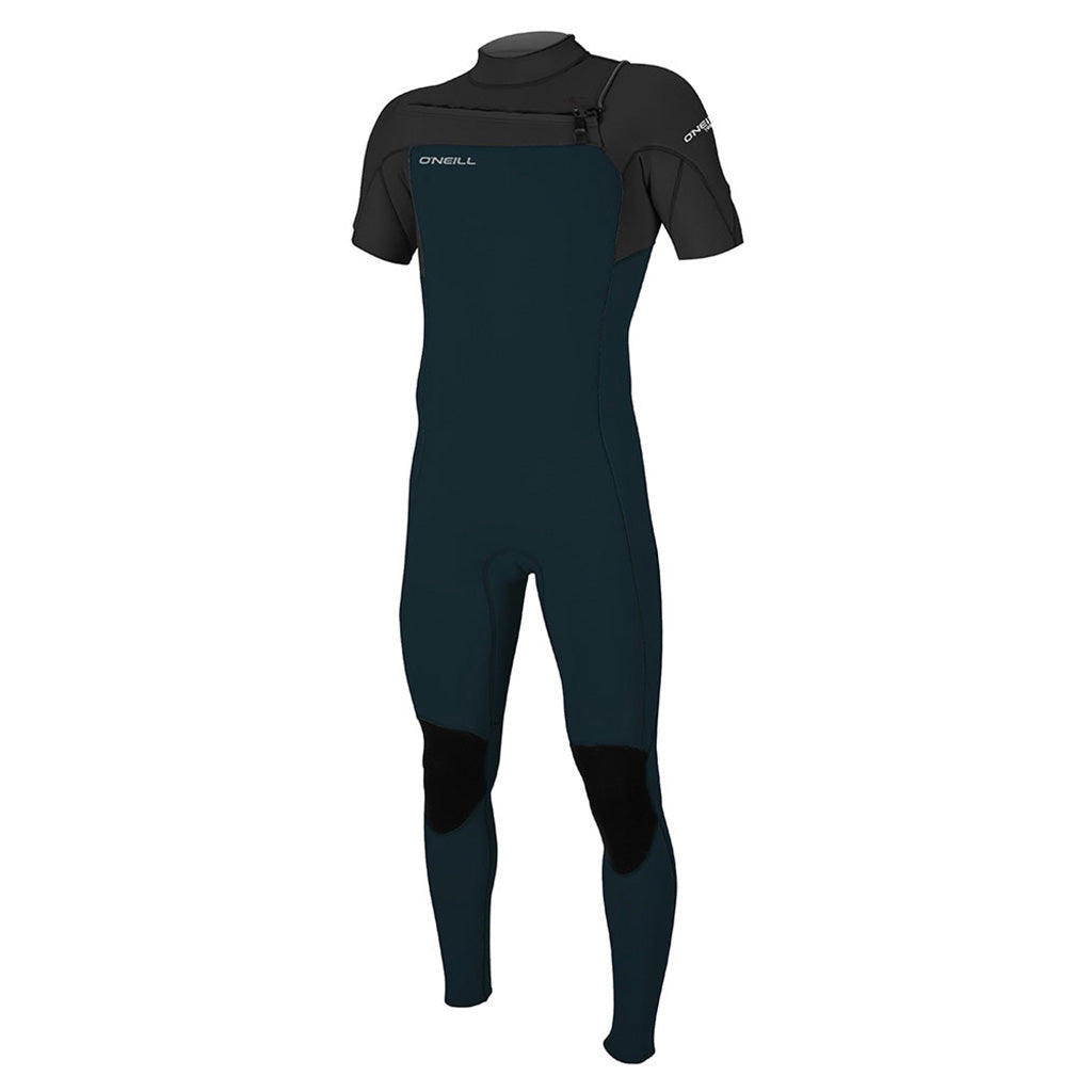 Hammer 2mm Chest Zip S/S Full Våddragt set fra en skrå vinkel