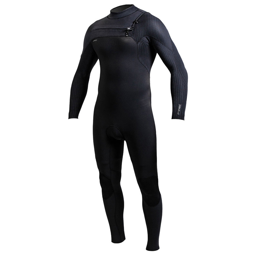 Hyperfreak 4/3+ Chest Zip Full Våddragt set fra en skrå vinkel