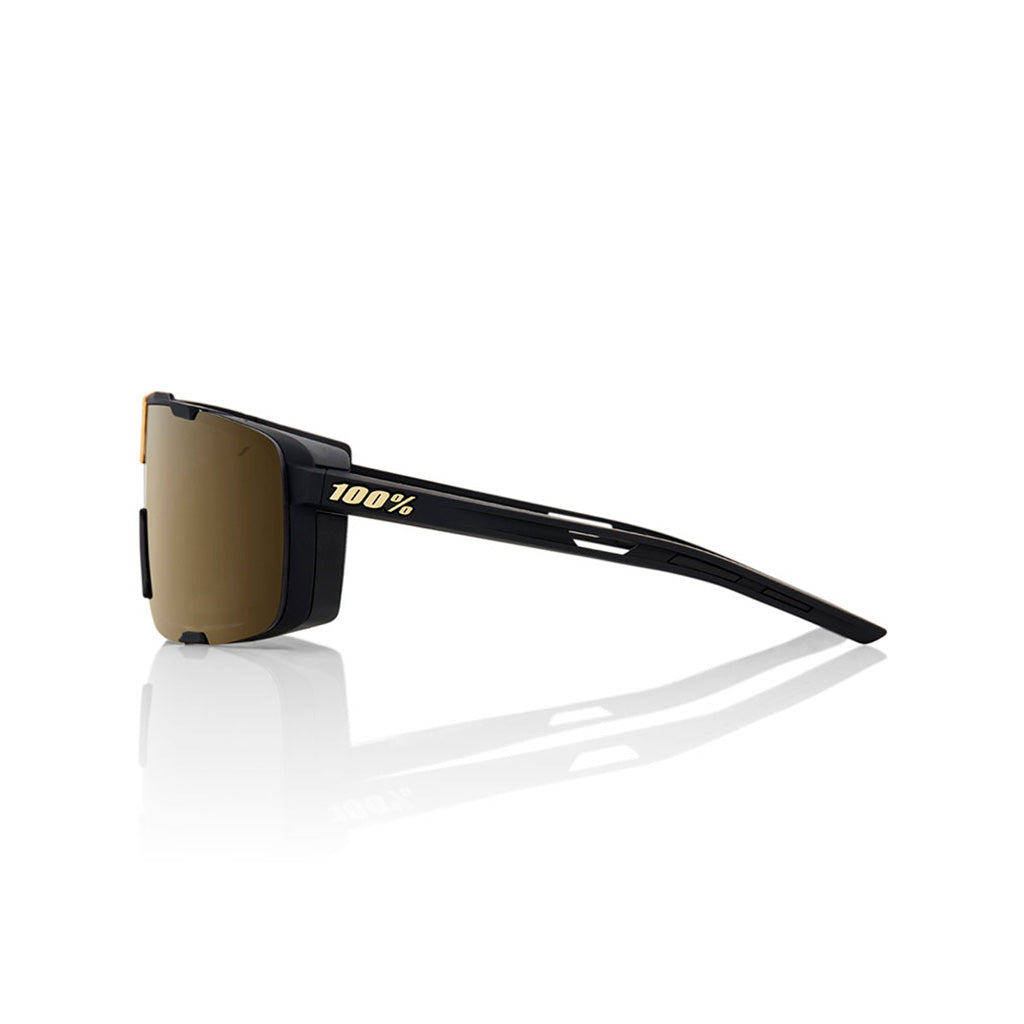 Eastcraft Solbriller i farven Soft Tact sort set fra siden