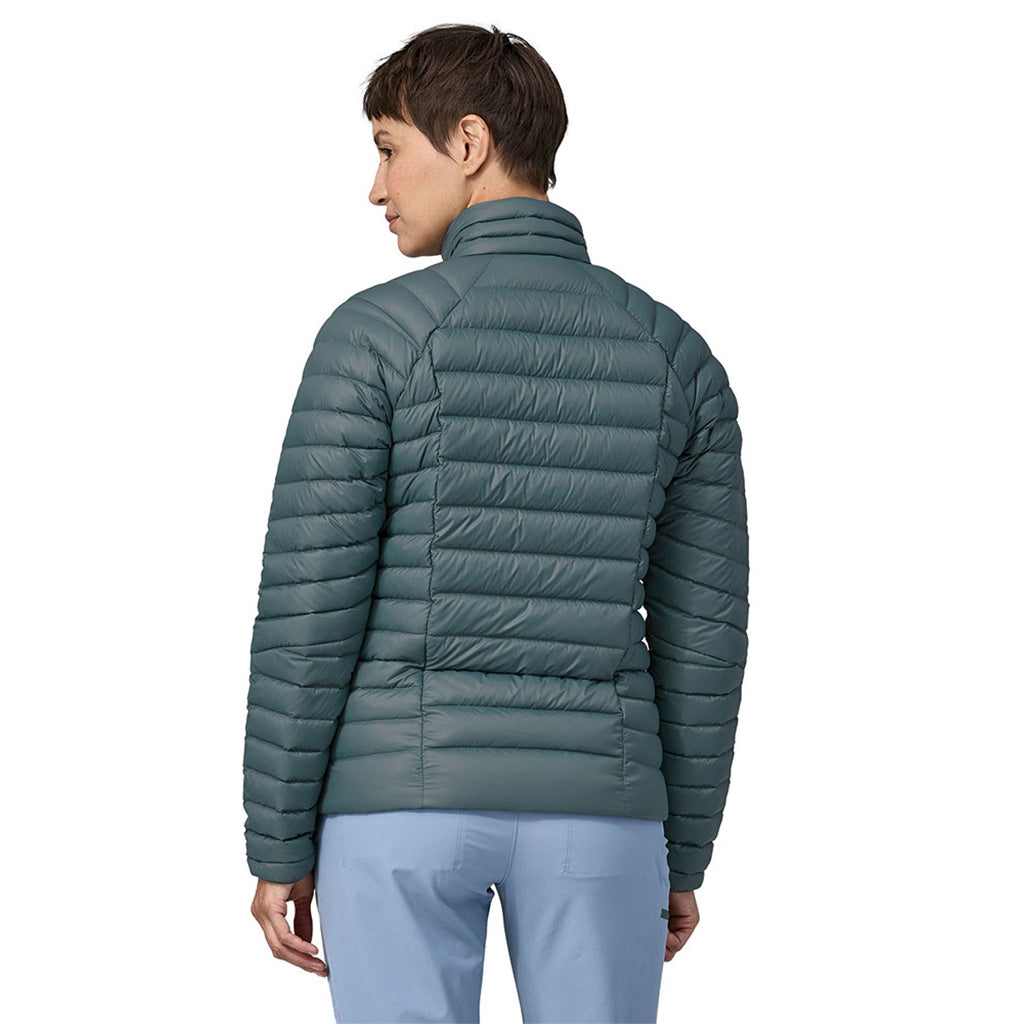 En Jakke, Down Sweater i farven Nouveau grøn set bagfra