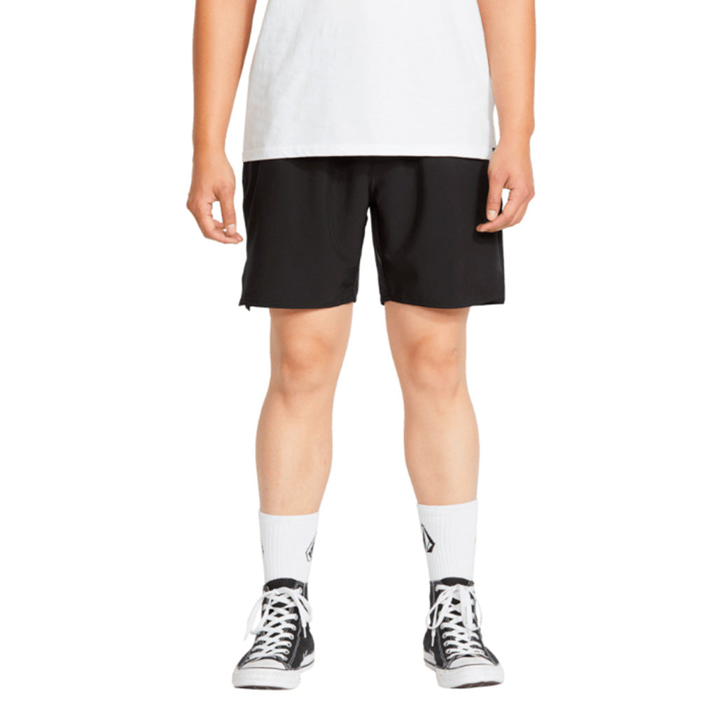 Frickin Ascender 18 Shorts i farven sort set forfra