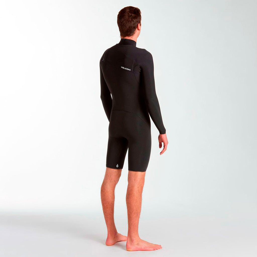 En Våddragt, 2/2mm L/S Springsuit i farven sort set bagfra