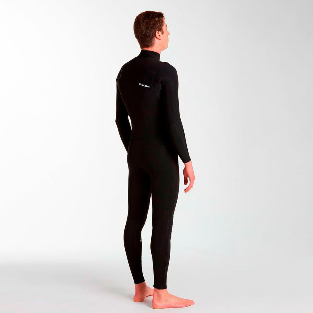 En Våddragt, 2/2mm L/S Fullsuit i farven sort set bagfra