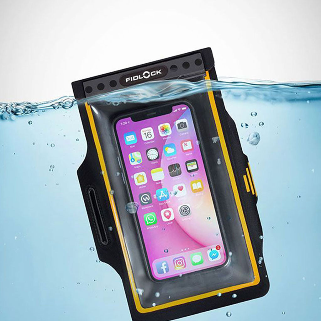 Armband x i farven sort / Transparent set i omgivelser