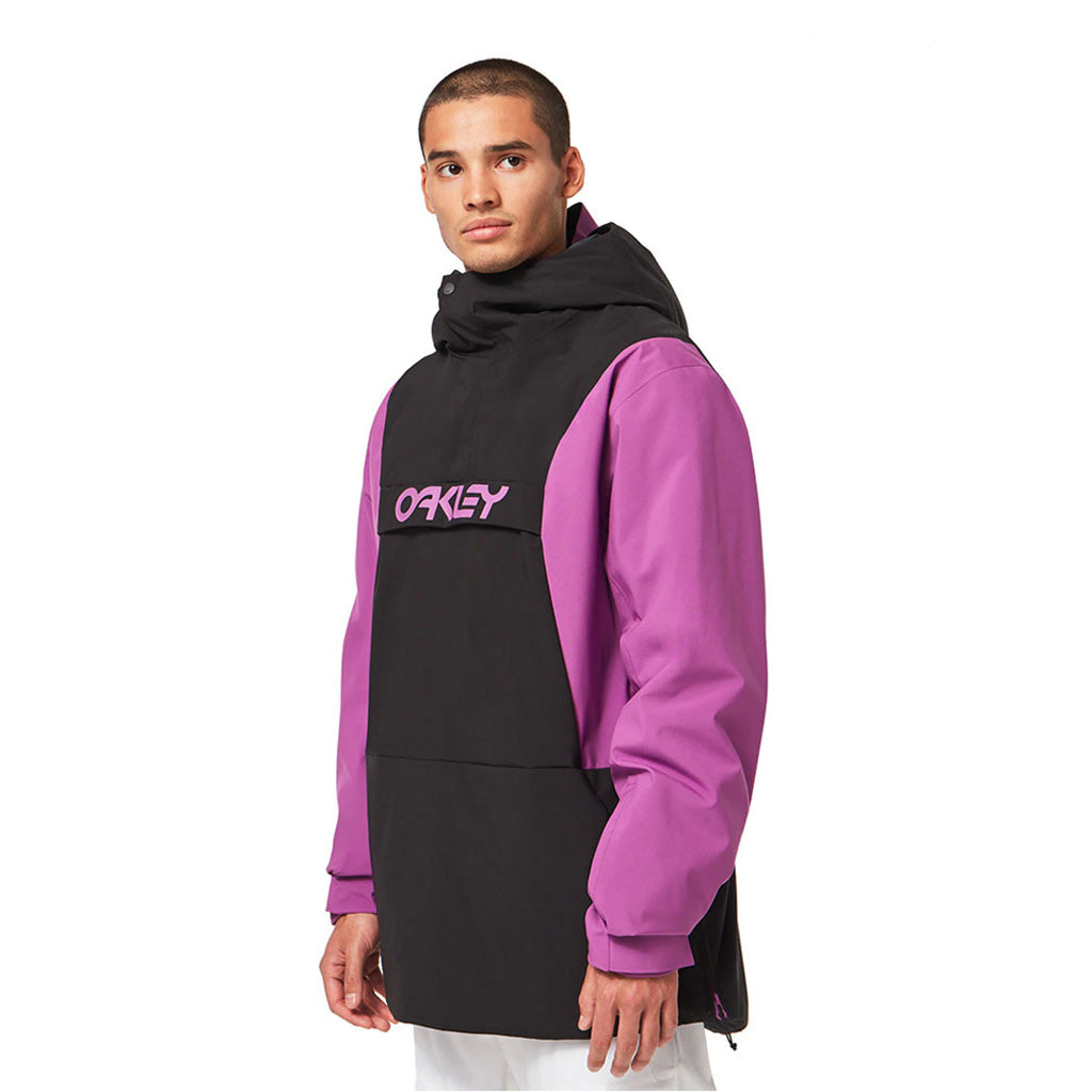 En Anorak, TNP TBT Insulated i farven sortout/Ultra lilla set fra en skrå vinkel