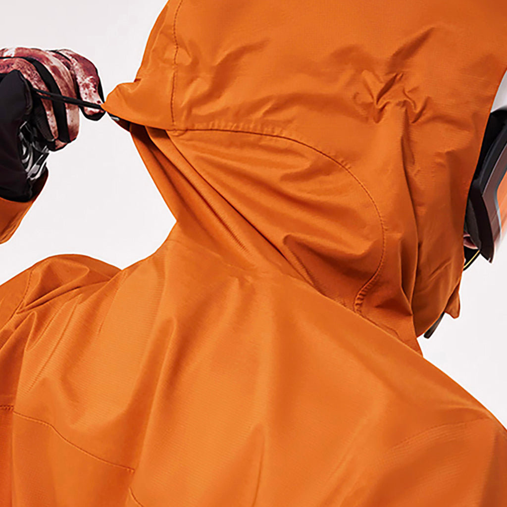 En Skijakke, TC Outpost RC Shell i farven Ginger detalje