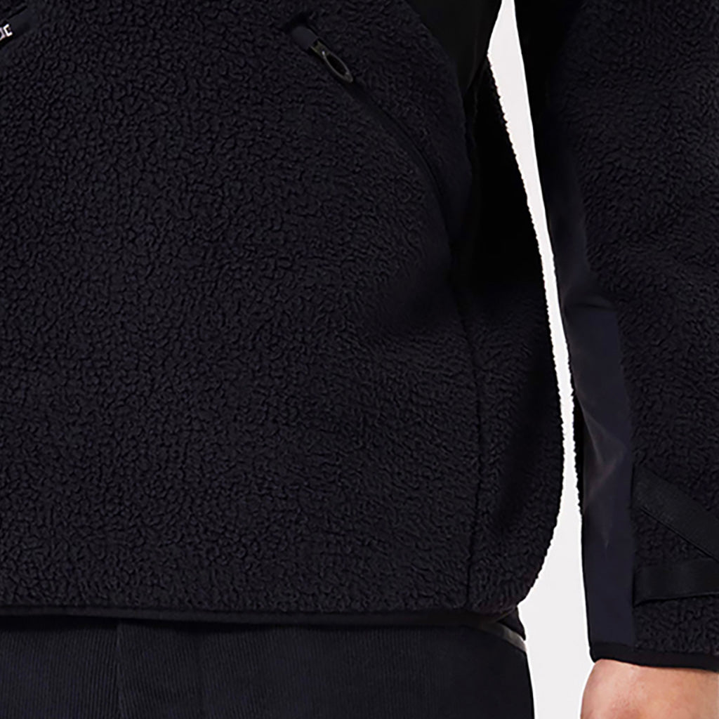 En Fleece, Latitude Flex Sherpa i farven sortout nærbillede