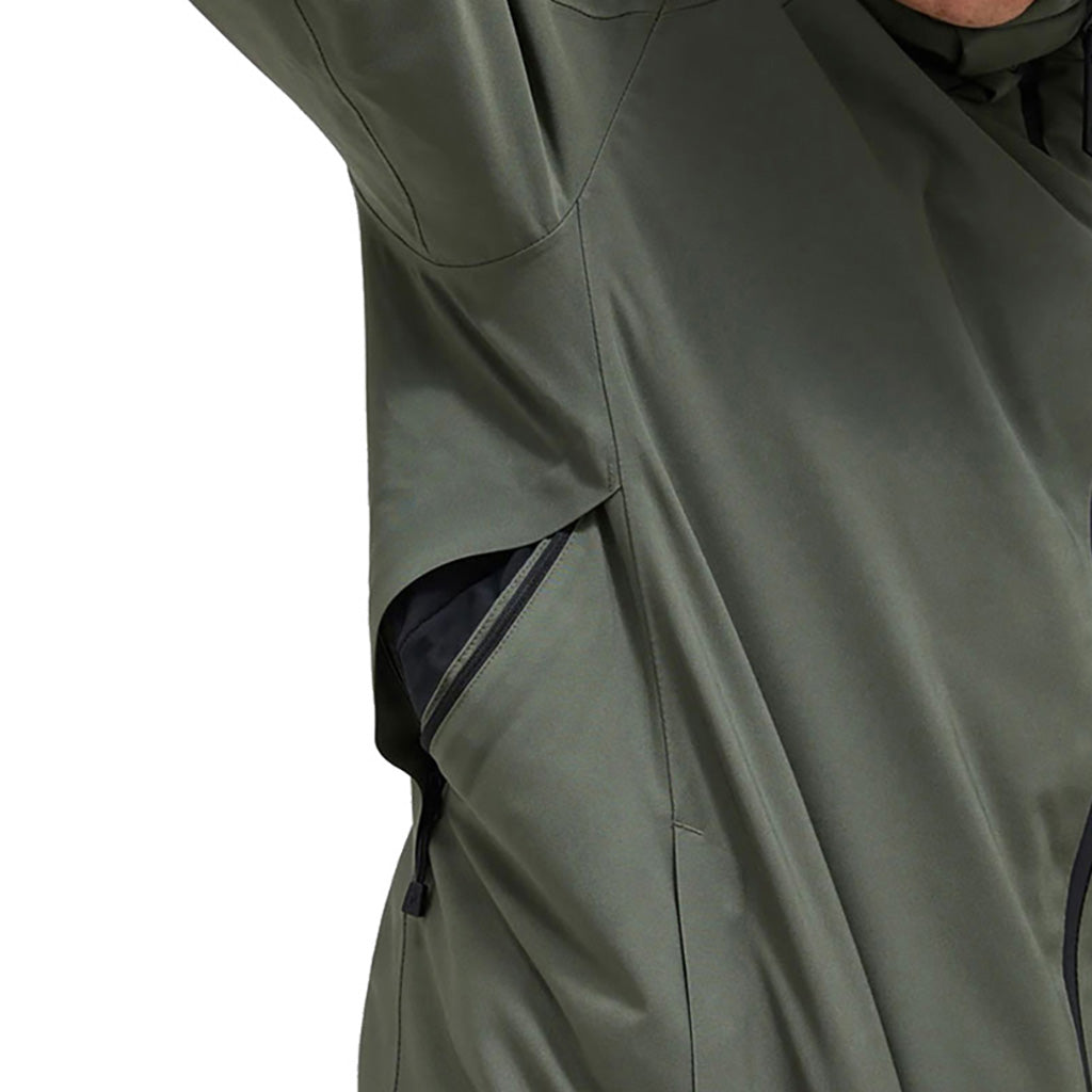 En Skijakke, Maroon i farven Pine Needle detalje af lynlås