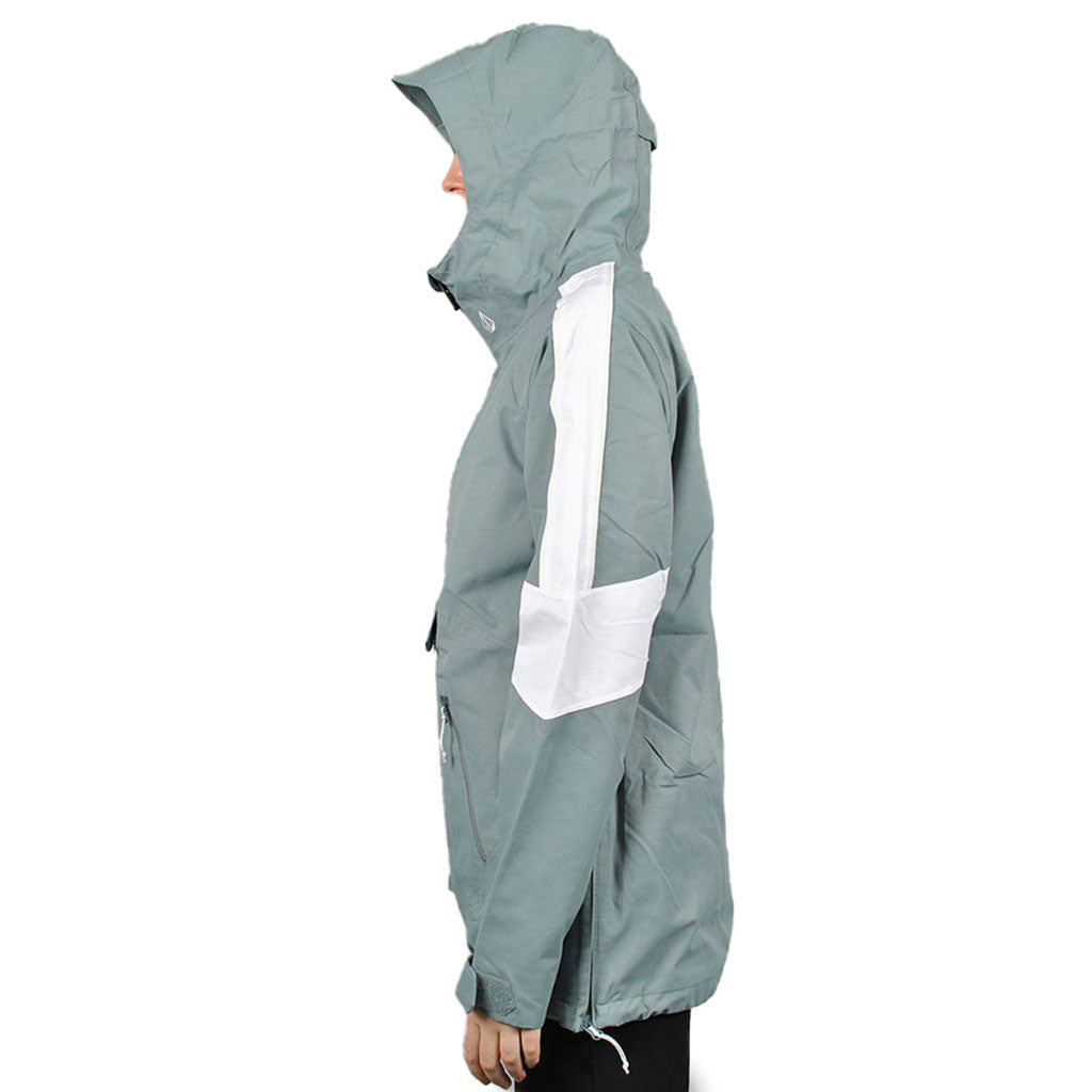 En Anorak, Mirror Pullover i farven grøn Ash set fra venstre side