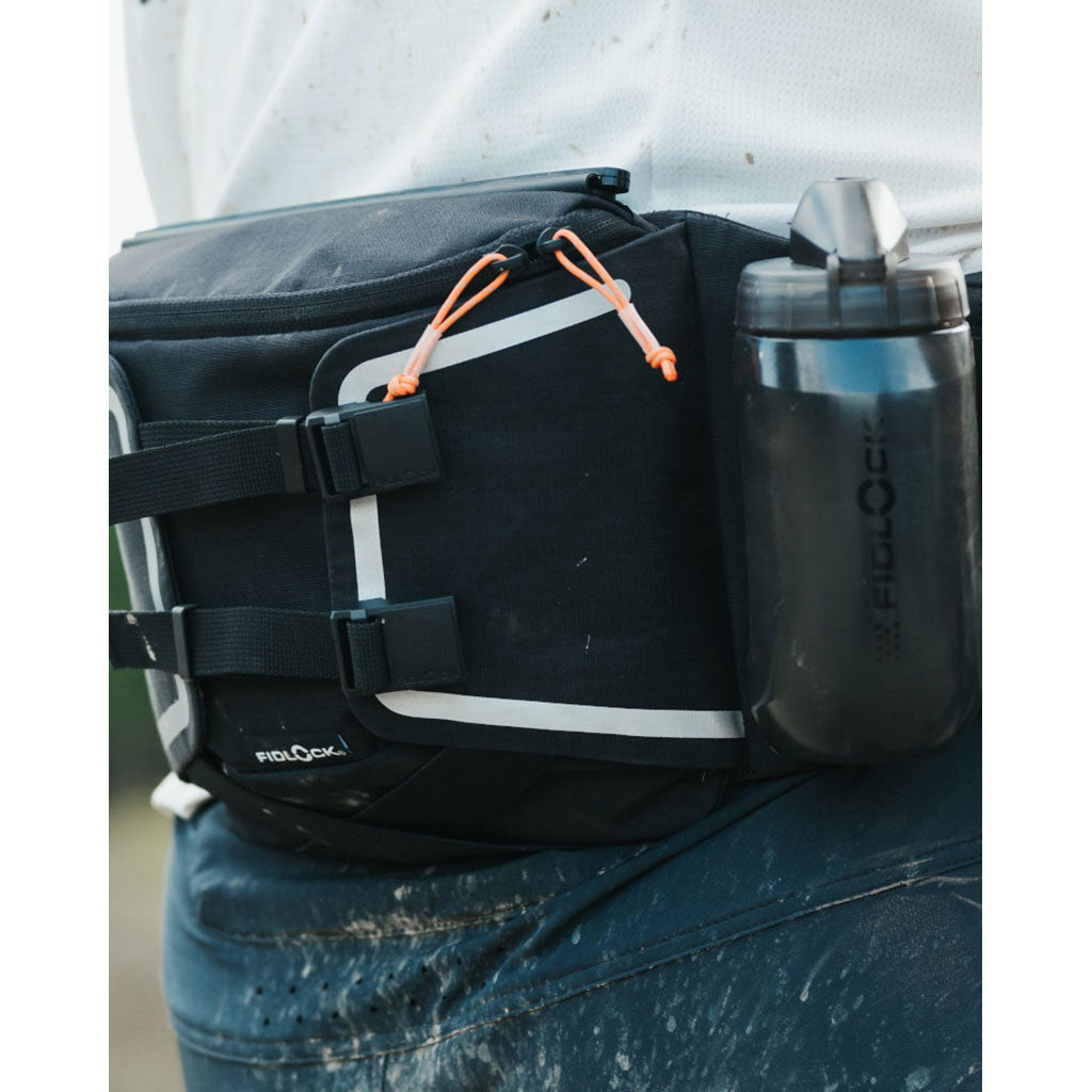 Hip Belt Single i farven sort set bagfra