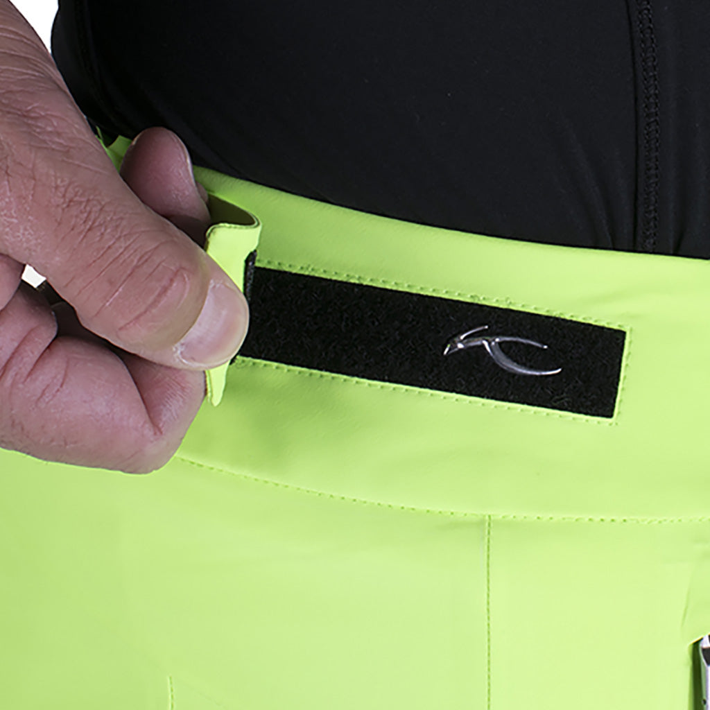 Formula Skibukser i farven Limelight nærbillede