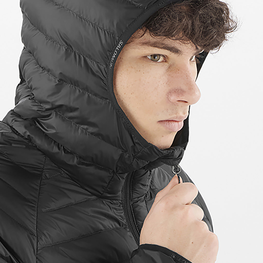 En Jakke, Elixir Micro Down Hood i farven Deep sort nærbillede