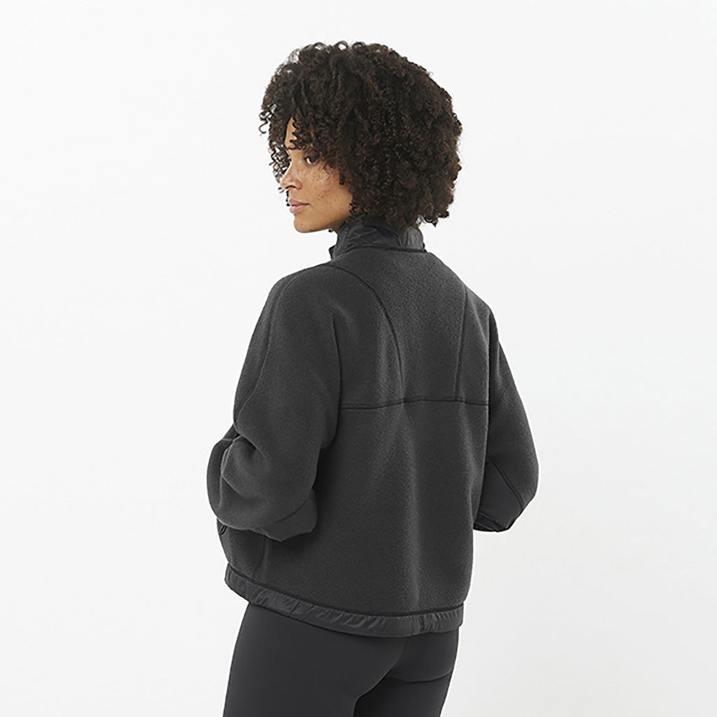 Chroma Fleece Crop Halfzip Midlayer i farven Deep sort set fra siden