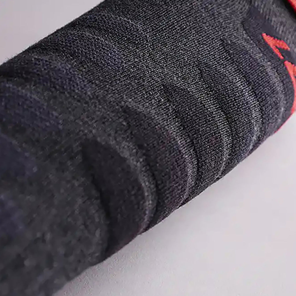 Heat 5.1 Toe Cap Varme Skisokker i farven Antracite/rød nærbillede