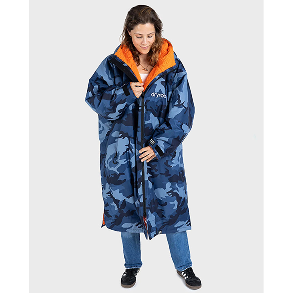 Dryrobe Advance Long Sleeve i farven blå Camo/Orange