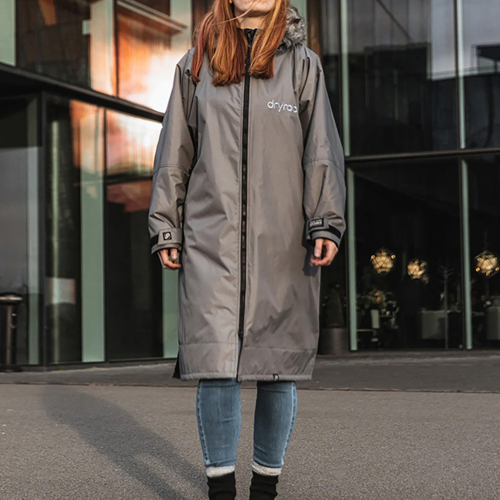 Advance Long Sleeve Alpine i farven Charcoal set forfra