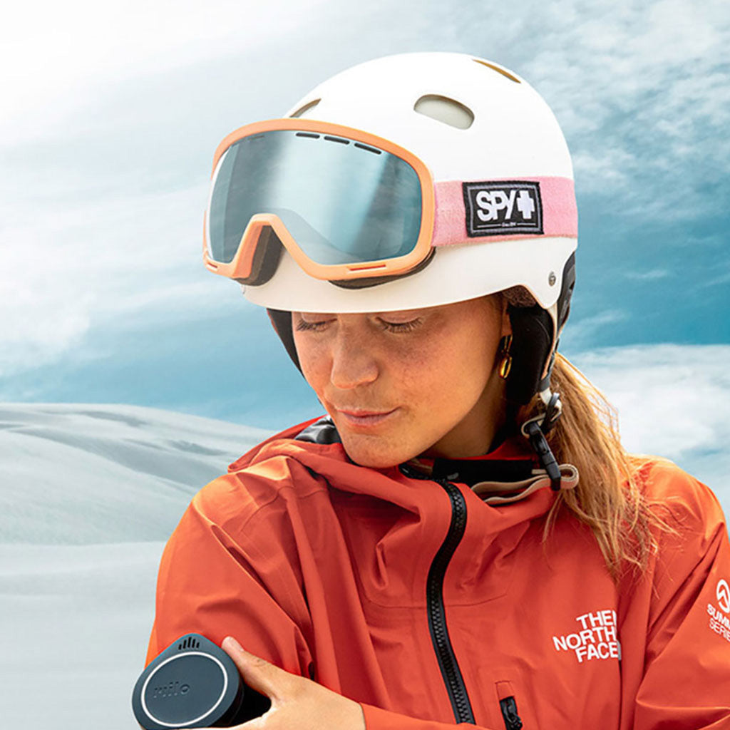 Armband Clip set på pige med skitøj på