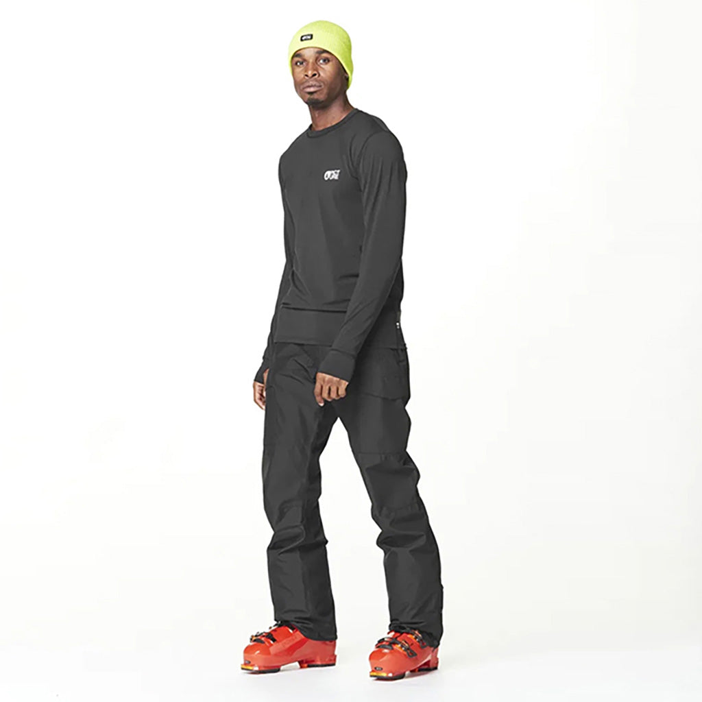 Plan Skibukser i farven sort set fra en skrå vinkel