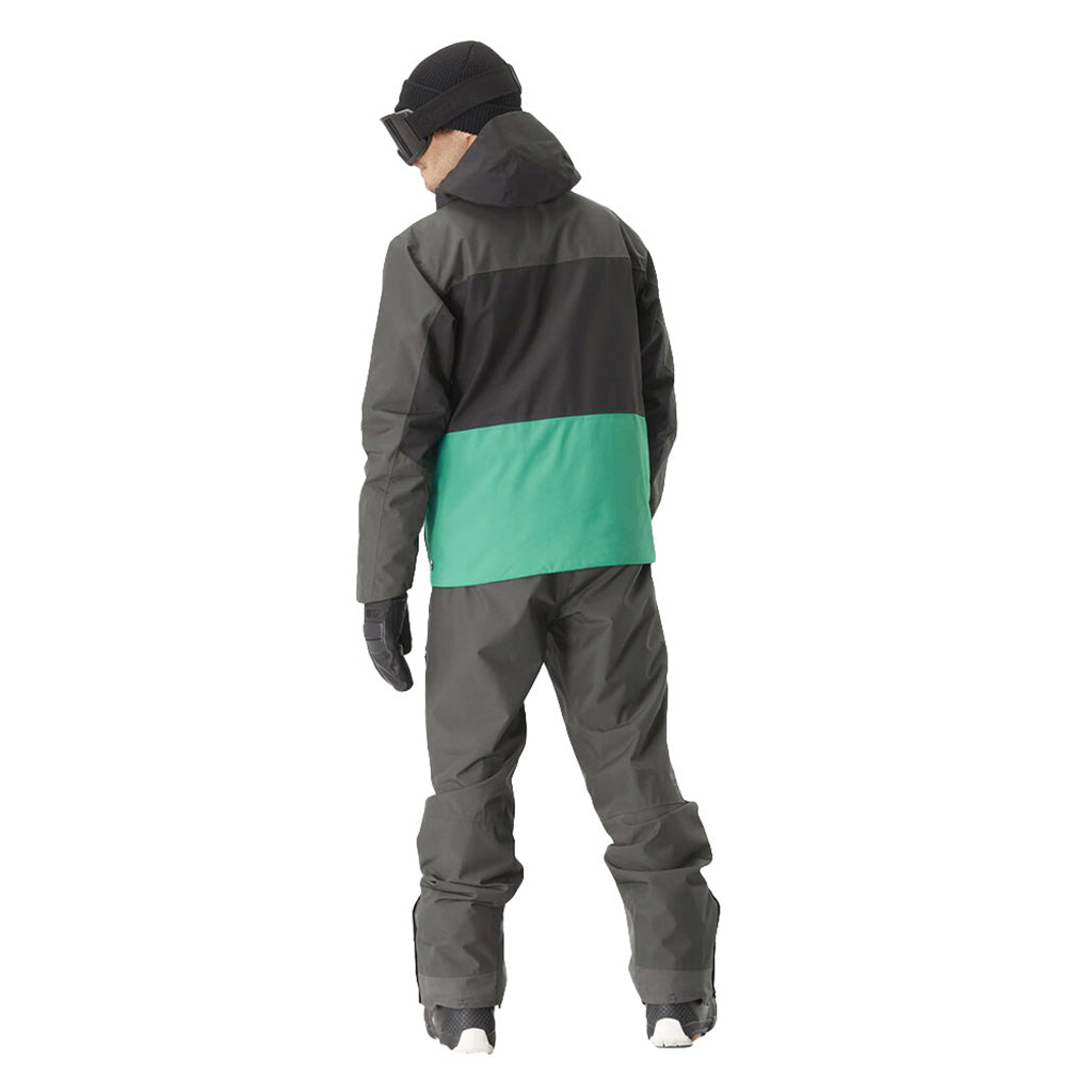 En Skijakke, Object i farven Spectra grøn set bagfra