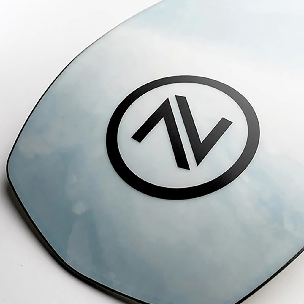 Et snowboard, Escape i farven grå detalje