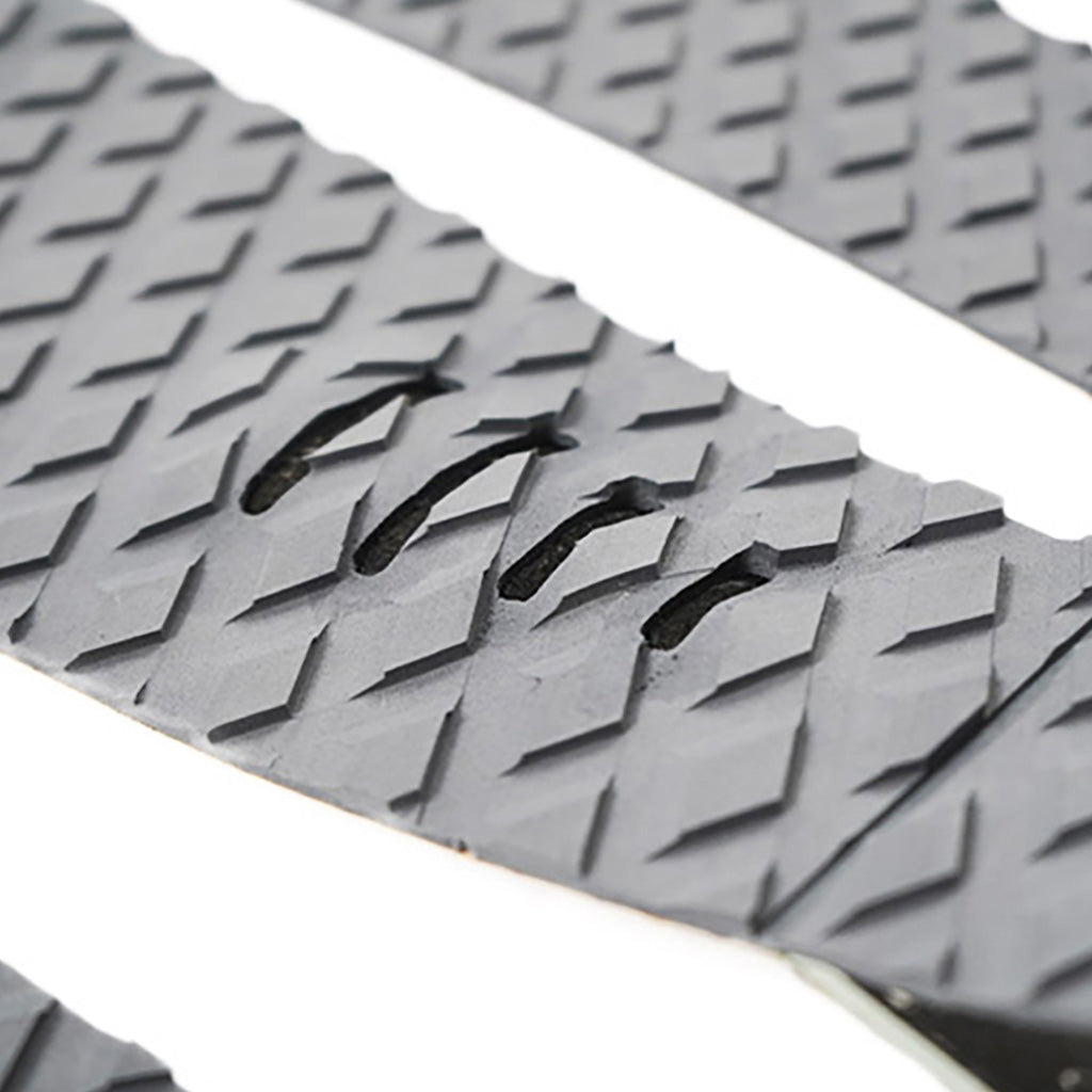 Recycled 3 Piece Traction Tail Pad With Arch Bar nærbillede