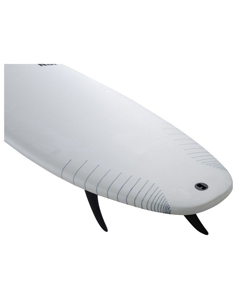 Et Surfboard, Nsp Protech Tinder-D8 6'2" i farven hvid Ftu set fra en skrå vinkel