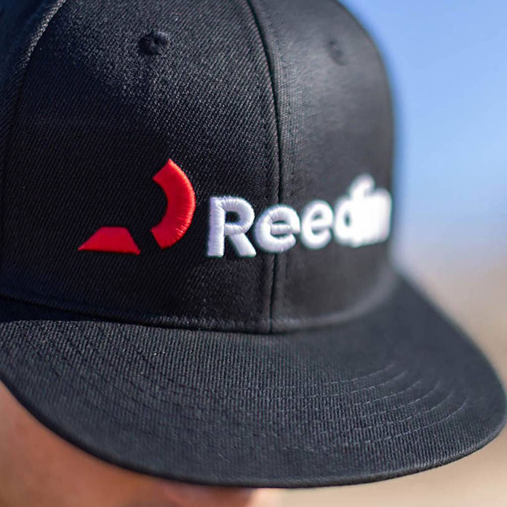 Reedin Taped Cap set forfra på model