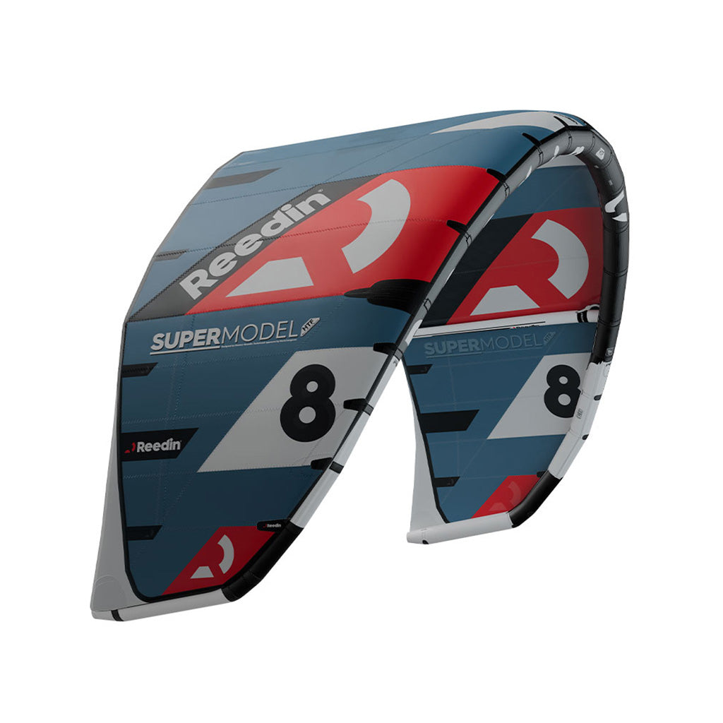 En Kite, Supermodel V4 HTF i farven Neptune blå set fra en skrå vinkel