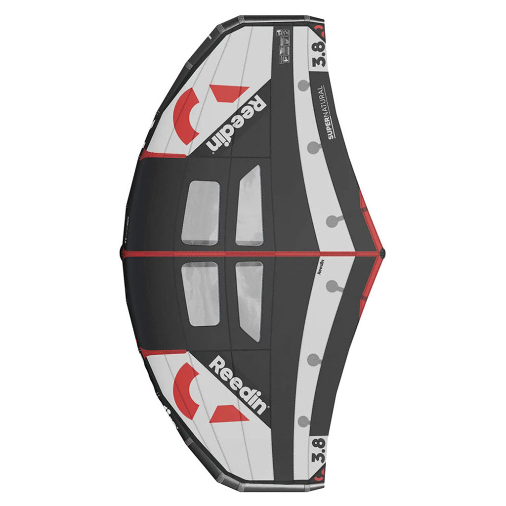 En Wing, Supernatural i farven sort set oppe fra