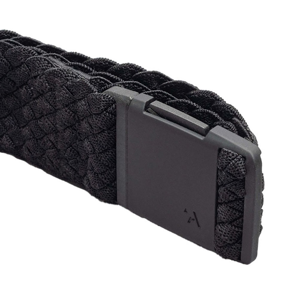 Et bælte, Futureweave i farven sort nærbillede af spænde