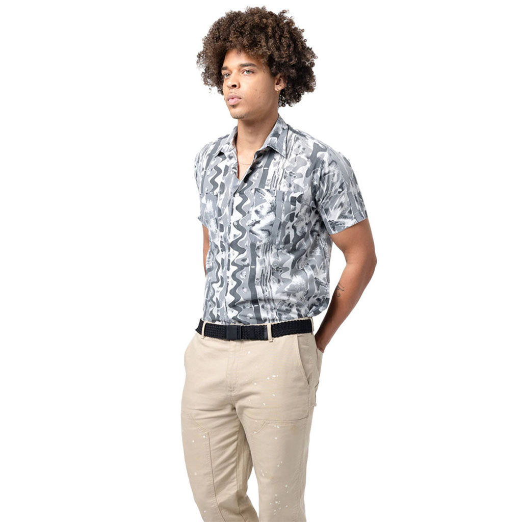 Et bælte, Futureweave i farven sort set forfra på model