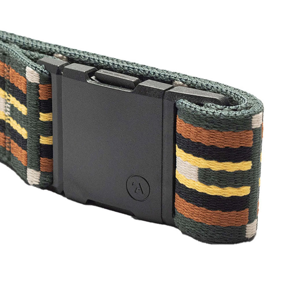 Et bælte, Keyah i farven Jalapeno/sort nærbillede