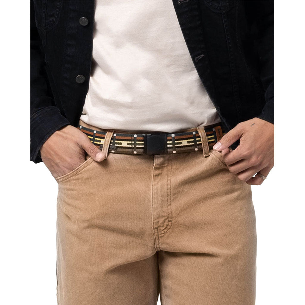 Et bælte, Keyah i farven Jalapeno/sort set forfra