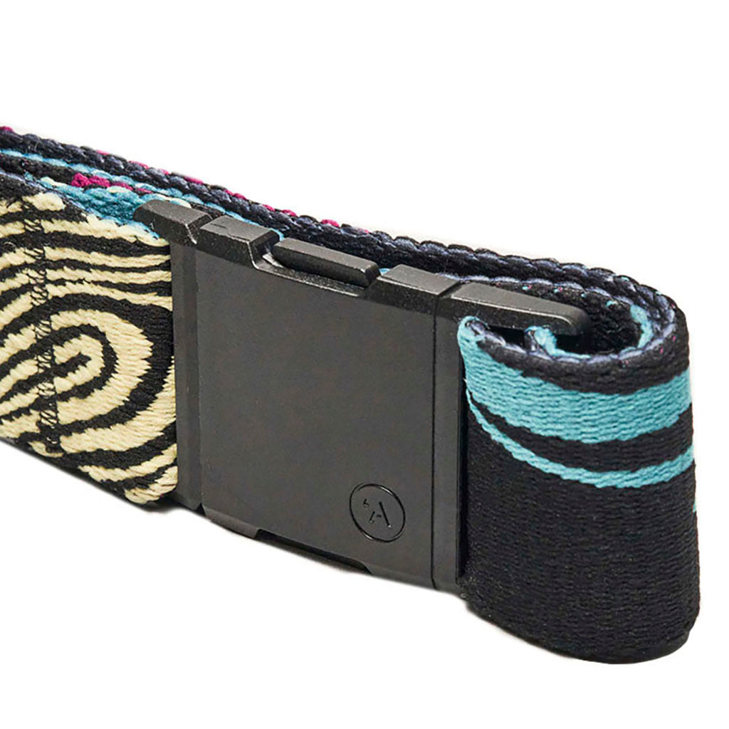 Save the Waves i farven Amalfi/Rise set fra en skrå vinkel