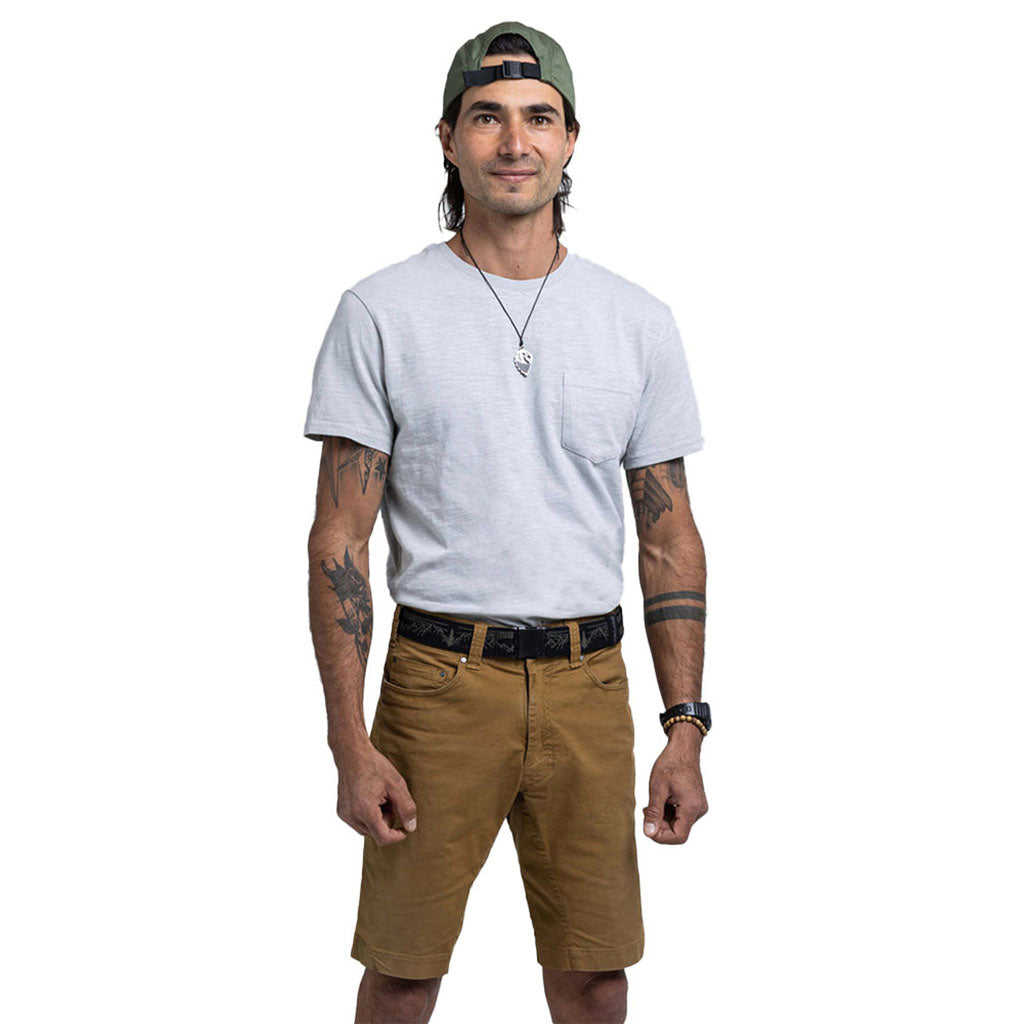 Et bælte, Out of Range i farven Ivy grøn set på afstand