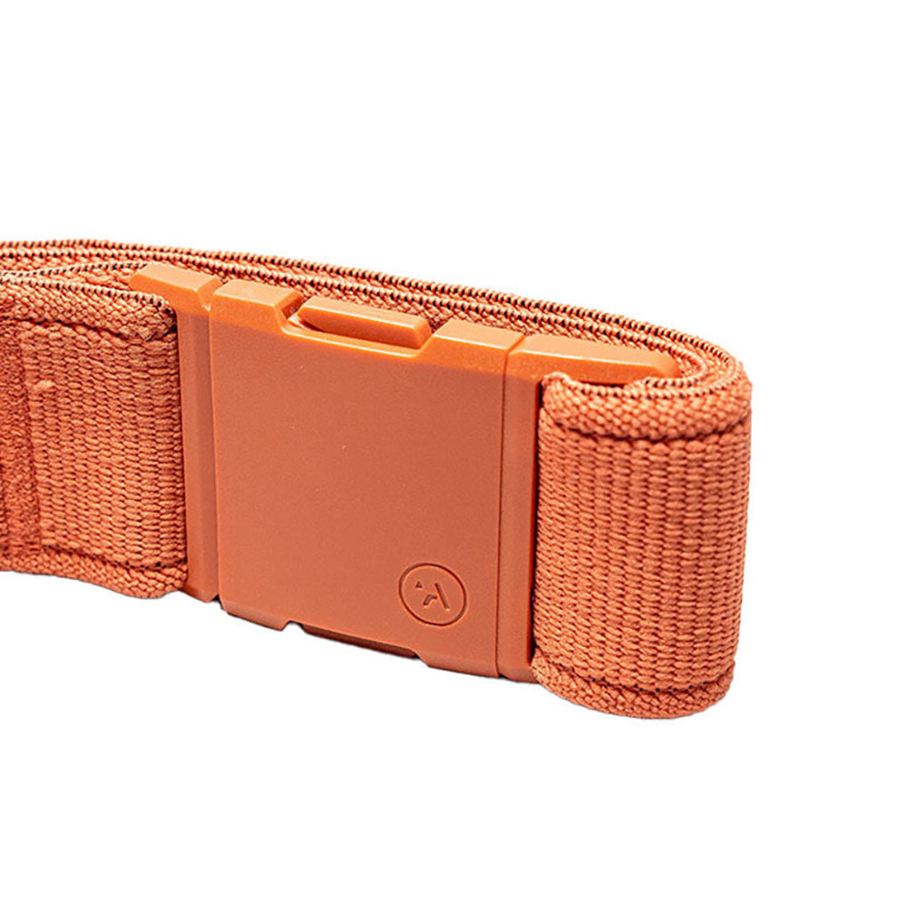 Et bælte, Atlas i farven Coral detalje